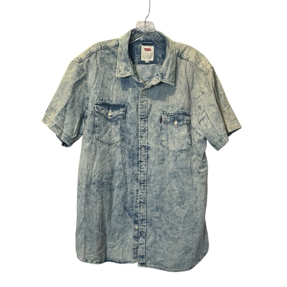 Levi's Other - Levi's XL Light Wash Chambray Denim Shirt Men's Short Sleeve Button Up Western